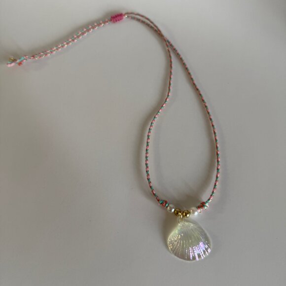 Adjustable Beach Necklace pearls and sea shell - Picture 6 of 6